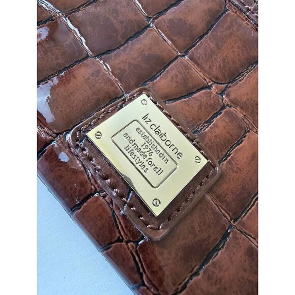 Liz Claiborne Wristlet Brown - Picture 2 of 6